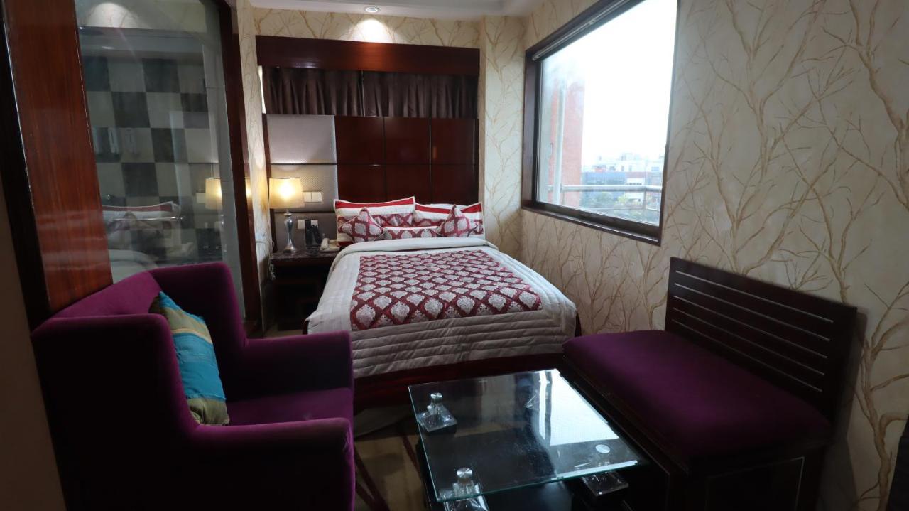 Skycity Hotel Gurgaon Zewnętrze zdjęcie