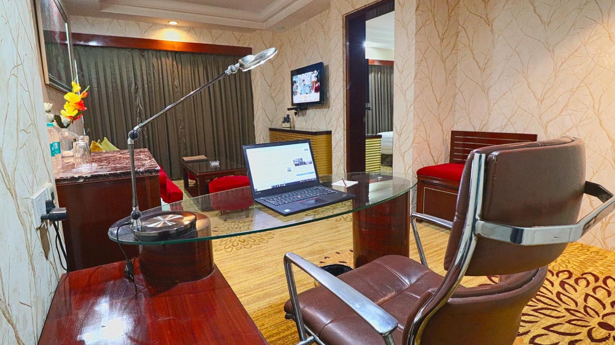 Skycity Hotel Gurgaon Zewnętrze zdjęcie