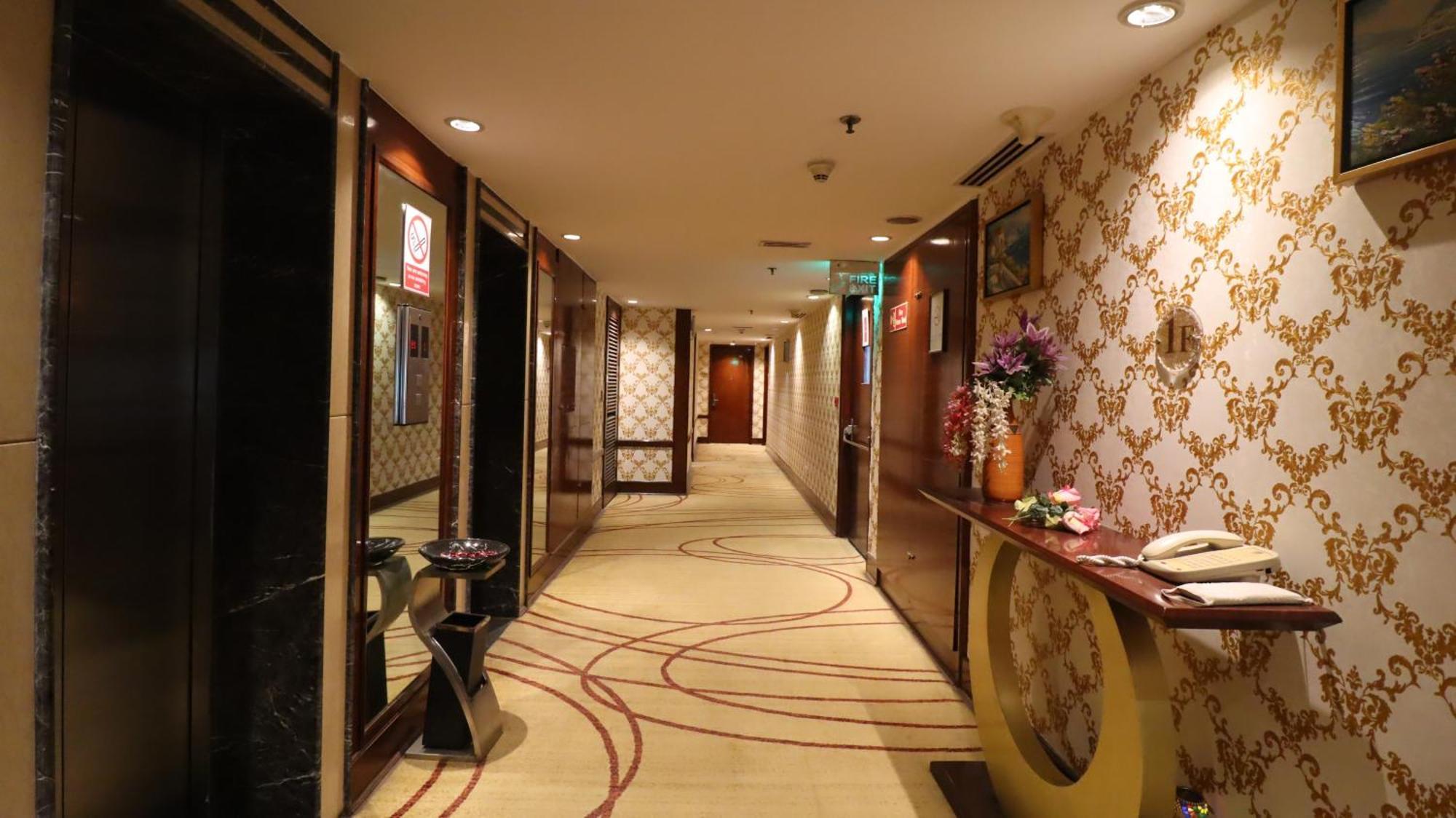 Skycity Hotel Gurgaon Zewnętrze zdjęcie