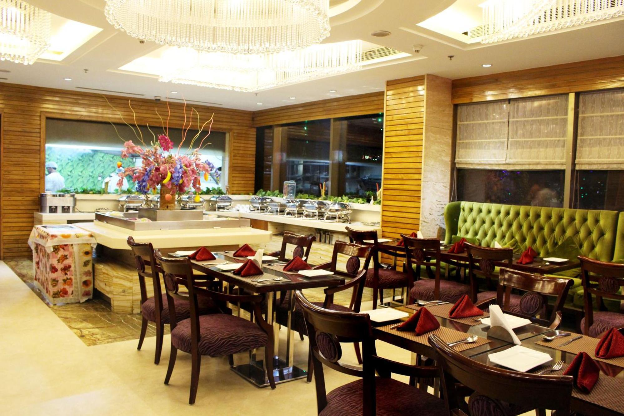 Skycity Hotel Gurgaon Zewnętrze zdjęcie
