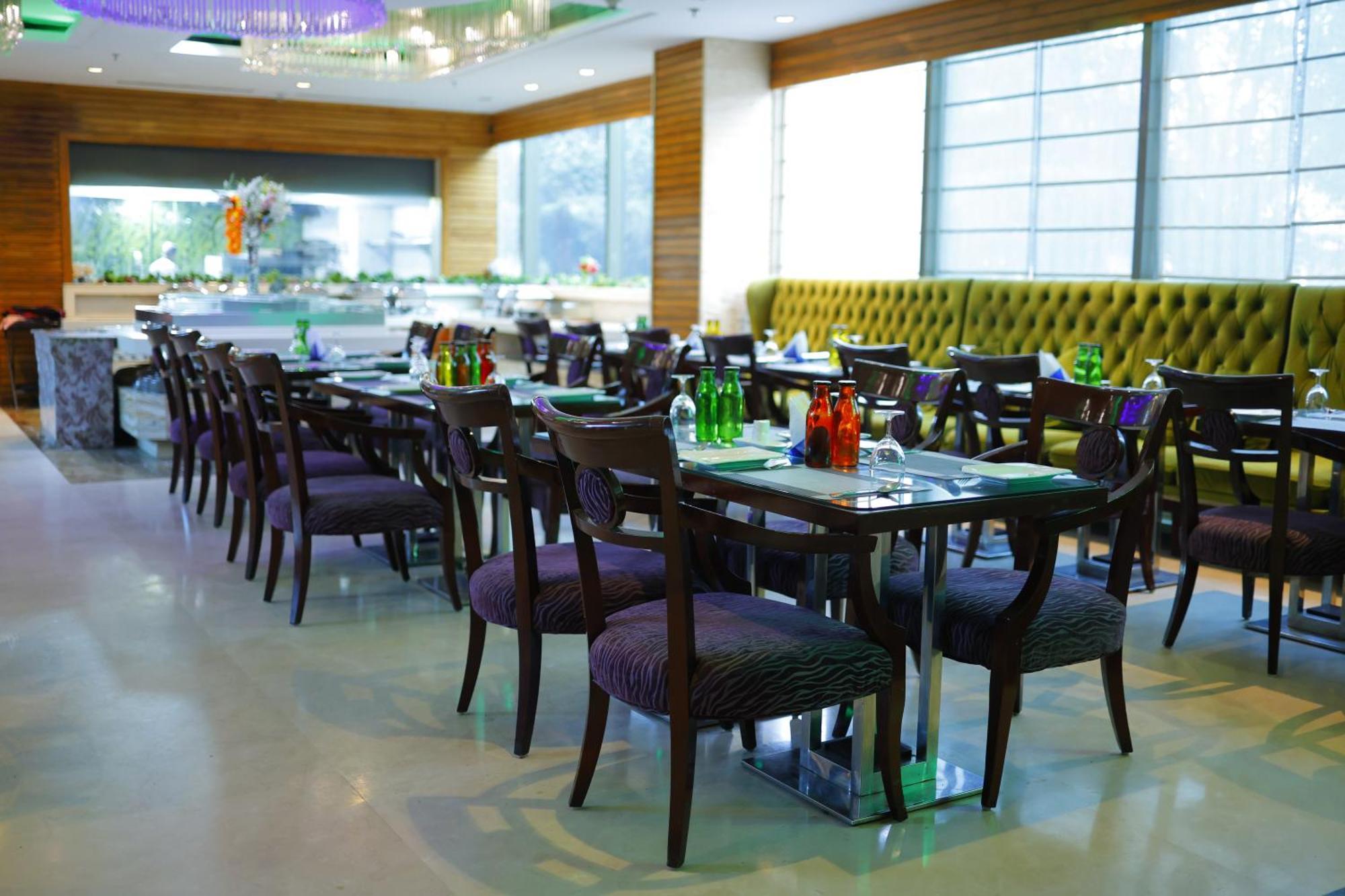 Skycity Hotel Gurgaon Zewnętrze zdjęcie